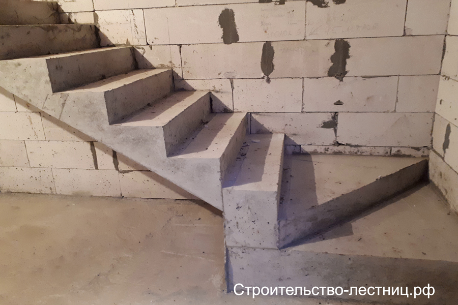г. Чехов Маршевая монолитная + металлическая лестница